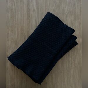 Aritzia Talula Babaton Circle Scarf